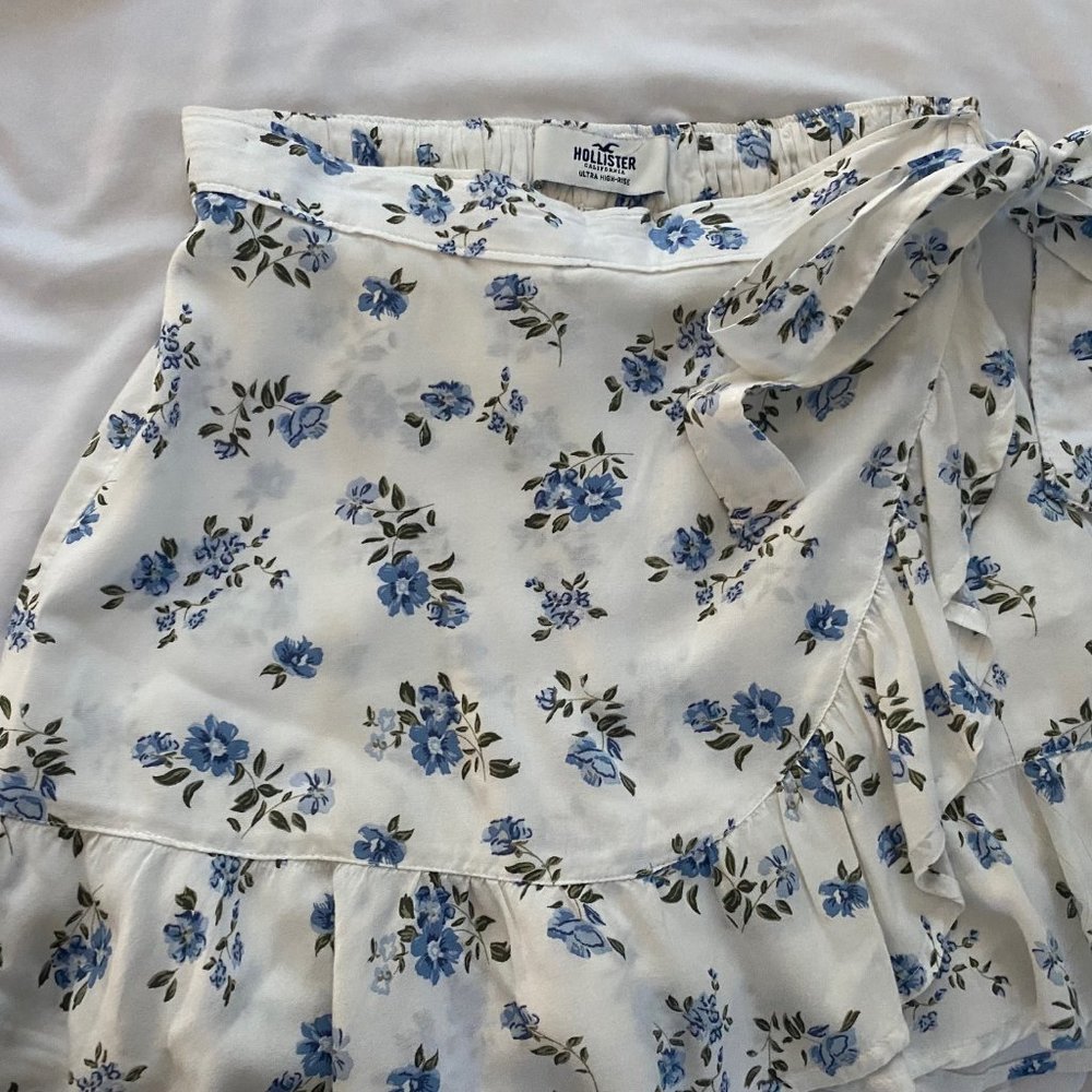 Hollister Skirt